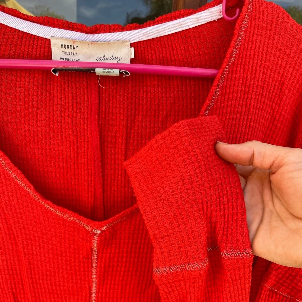 Anthropologie waffle v neck. - Picture 2 of 3